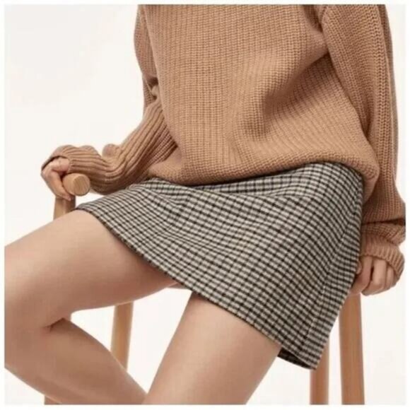 WILFRED Aritzia Essonne Wool Cashmere Blend Mini Skirt Sz 0 - Picture 3 of 9